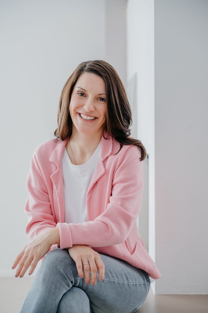 Inhaberin von gesund und frey Dana Frey lachend